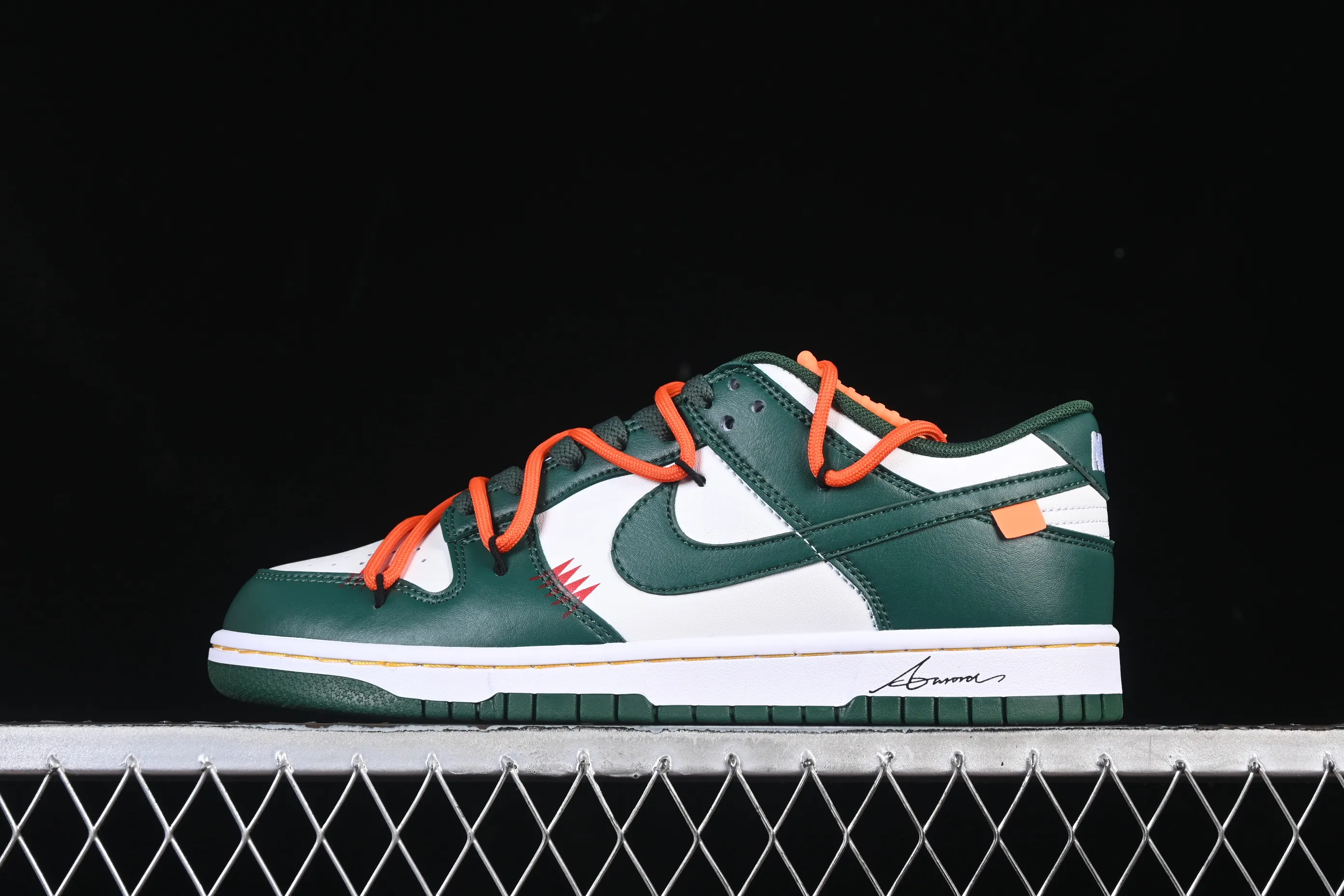 All categories Nk SB Dunk Series Nk SB Dunk Low High-end customized low-top sneakers Nike SB Dunk Low Laser Green Straps Low-top casual sneakers DD1391-101